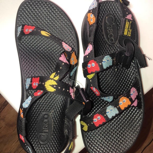 poshmark chacos
